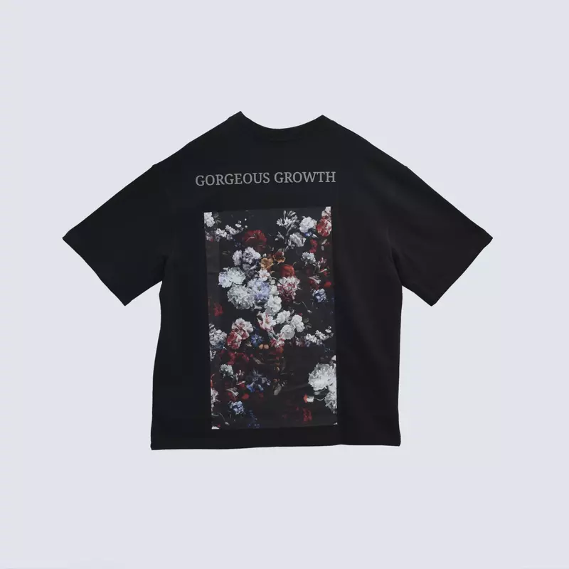 Crimson Beauty | T-Shirt