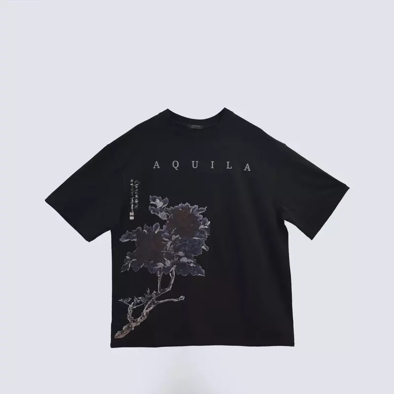 Crimson Beauty | T-Shirt
